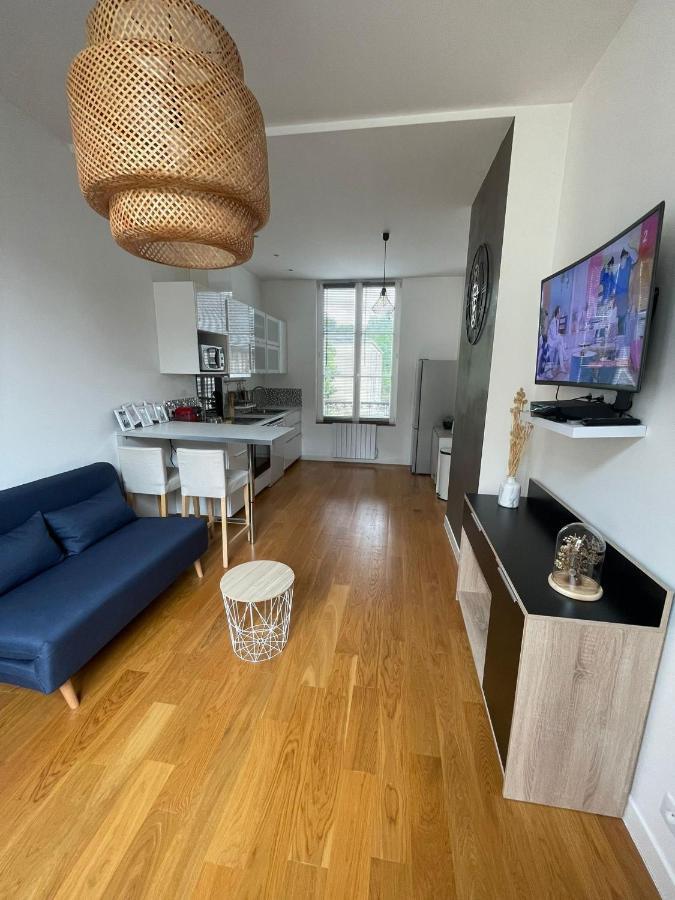 Le Logis Des Remparts - Hyper Centre Apartment Compiegne Ngoại thất bức ảnh